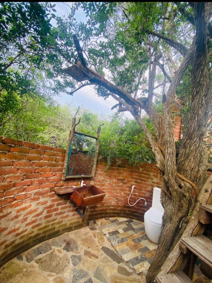 Mamba Yala Hotel Tissamaharama Buitenkant foto